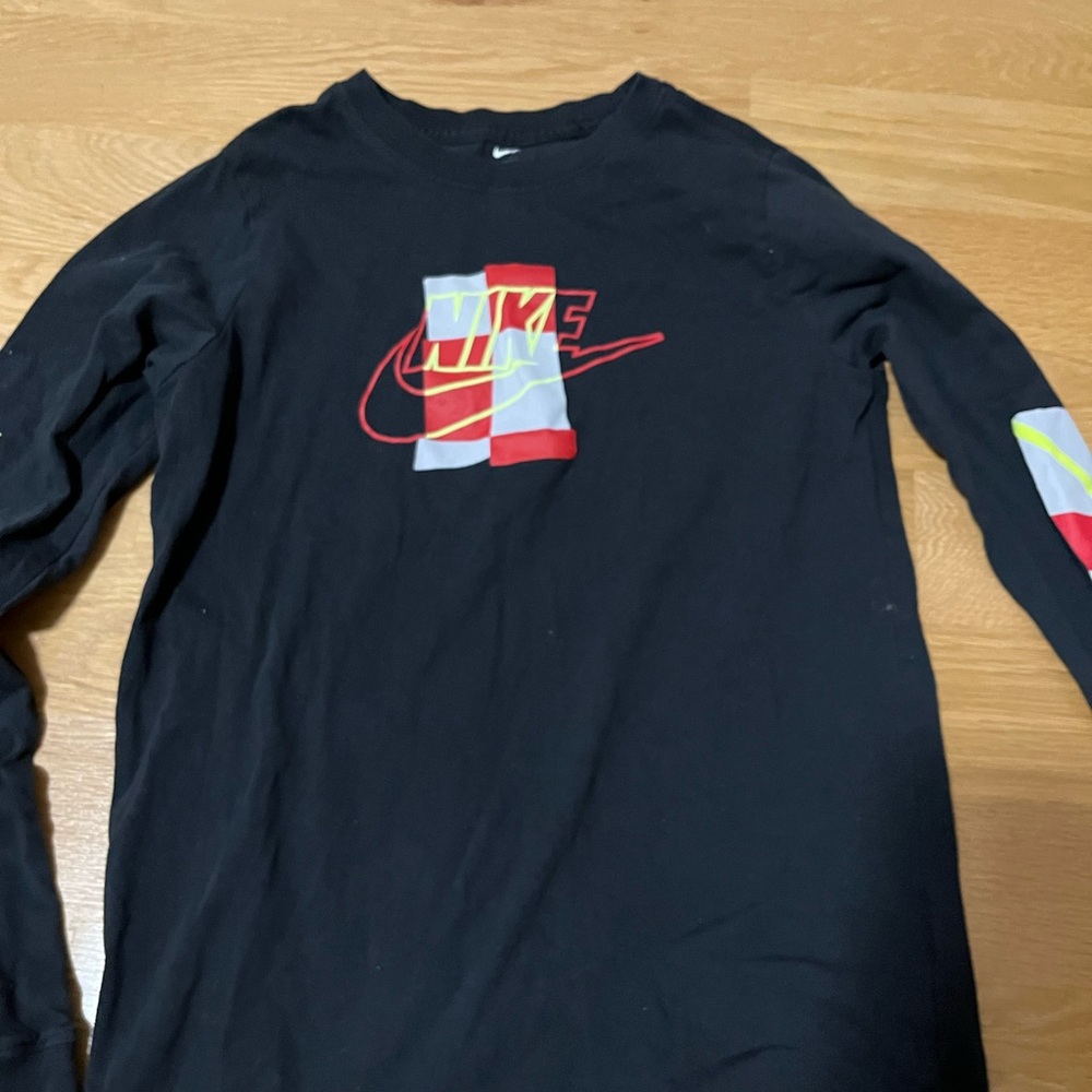 Nike long sleeve T-shirt